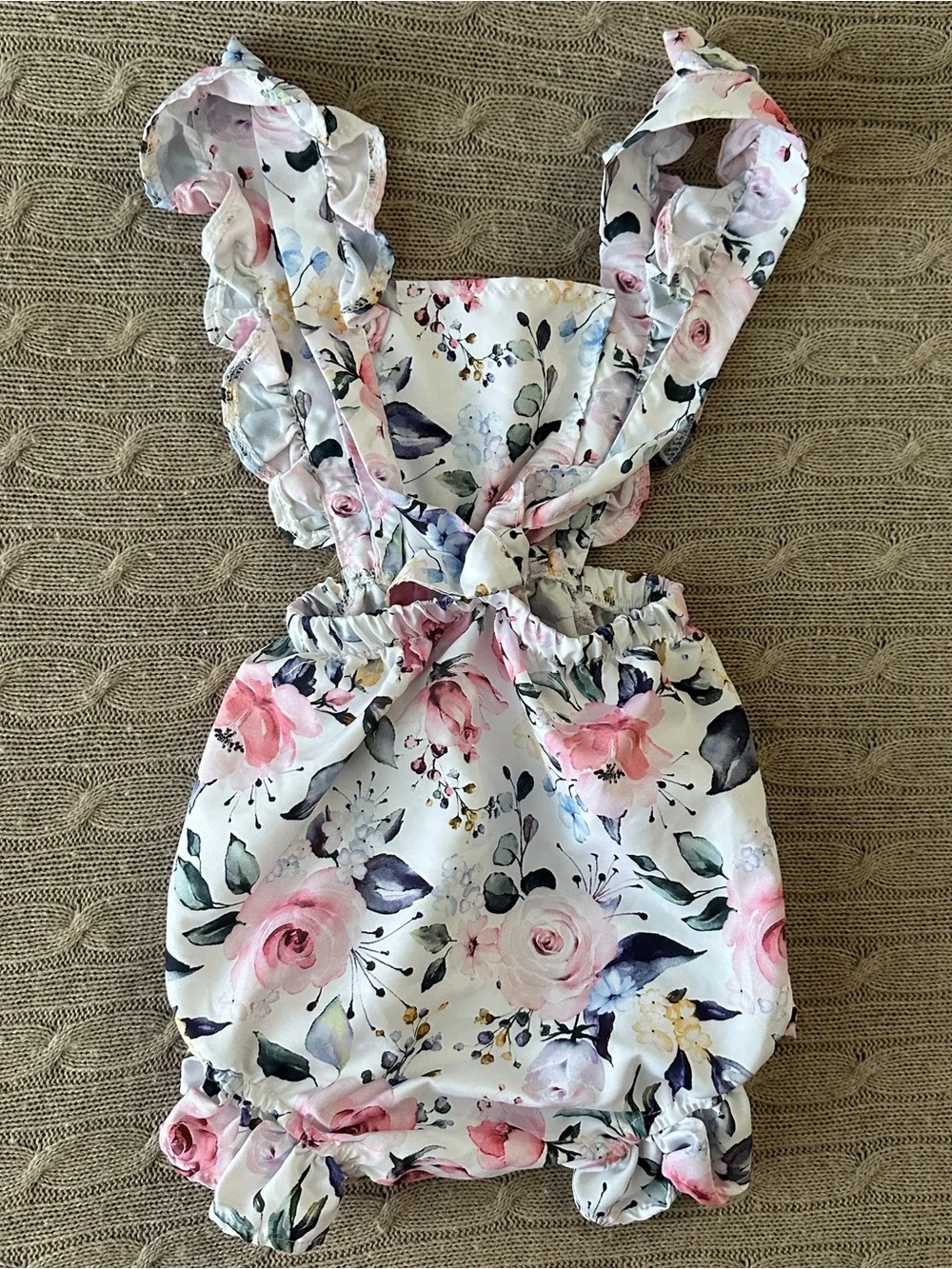 EUC 5pc Baby Girl Romper Bundle, Floral Lace, 24 Months